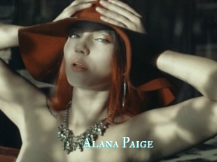 Alana_Paige