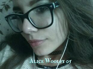 Alice_Woolfy_05
