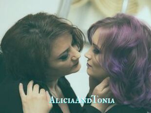 AliciaAndTonia