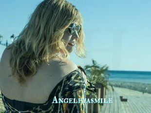 Angeleyasmile