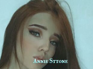 Annie_Sttone