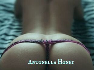 Antonella_Honey