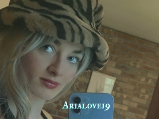 Arialove19
