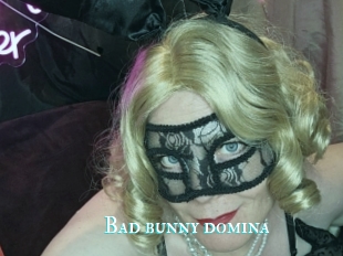 Bad_bunny_domina