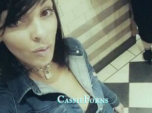 Cassie_Forns