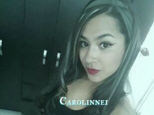 Carolinne1