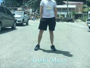 Daniel_Mills