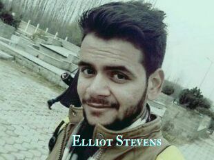 Elliot_Stevens