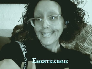 Essentricesme