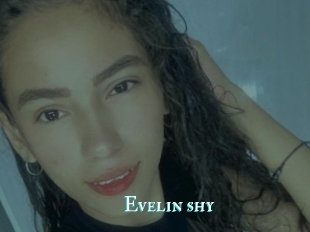 Evelin_shy