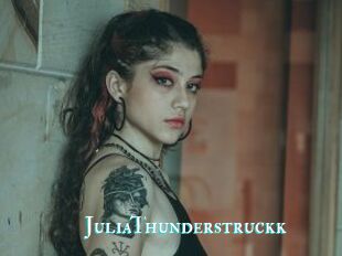 JuliaThunderstruckk