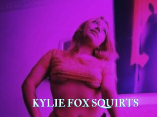 KYLIE_FOX_SQUIRTS