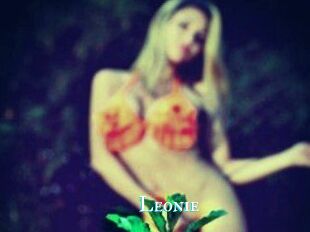 Leonie