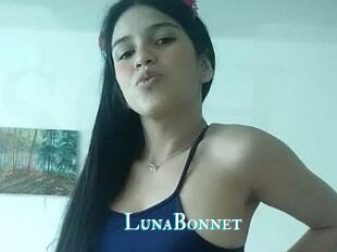 LunaBonnet
