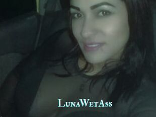 LunaWetAss