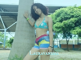 Lauravanessa