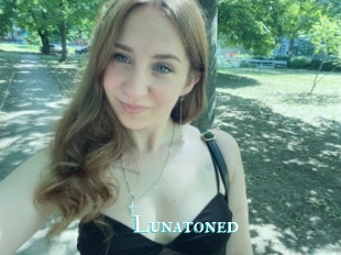 Lunatoned