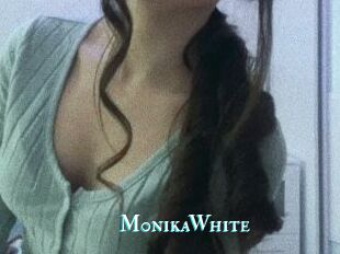 M0nikaWhite