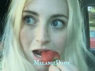 Melanie_Daisy