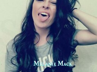 Melanie_Mack