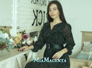 MiaMagenta