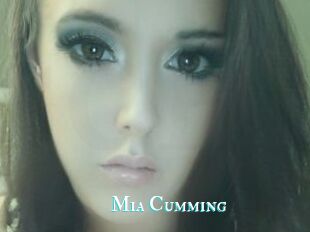 Mia_Cumming