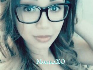 MonikaXO