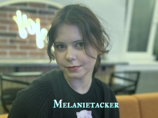Melanietacker