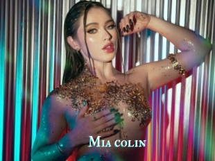 Mia_colin