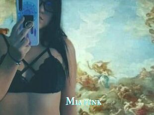 Mia_pink