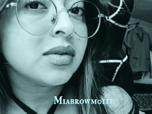 Miabrowm0111