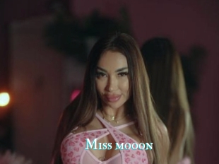 Miss_mooon
