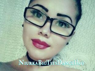 NiurkaBigTitsDanceHot
