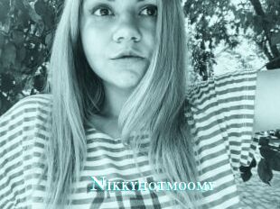 Nikkyhotmoomy