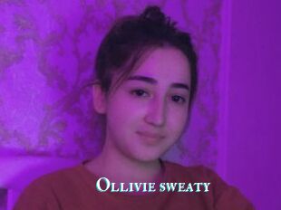 Ollivie_sweaty