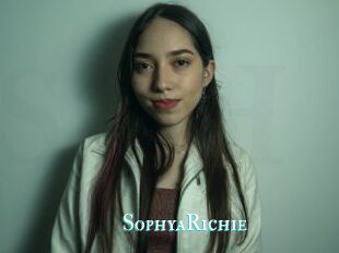 SophyaRichie