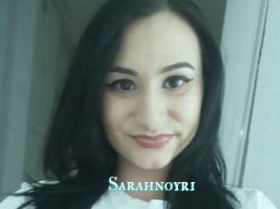 Sarahnoyr1