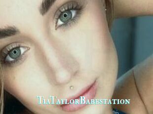 TiaTaylorBabestation